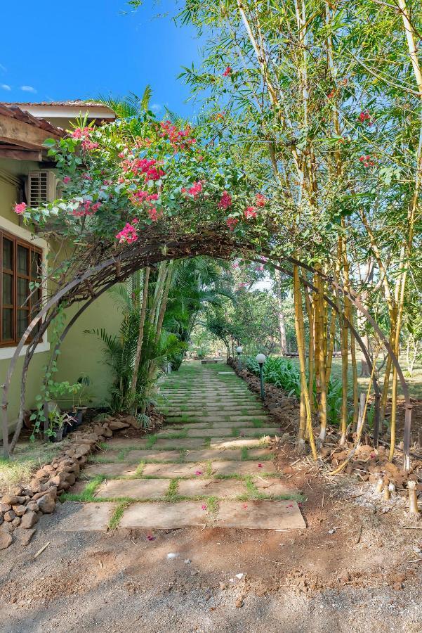 Saffronstays Laburnum House, Wada - Palghar Exterior foto